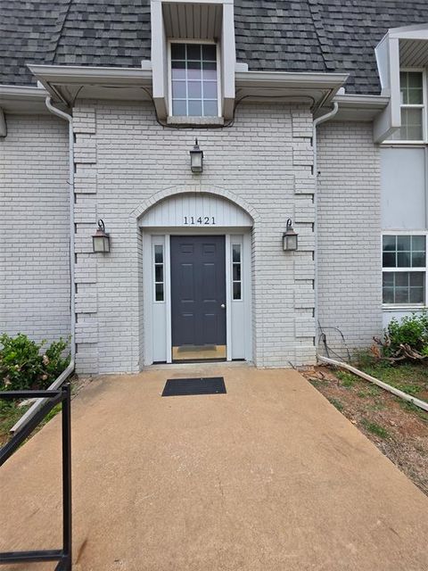 Photo of 11421 N May Avenue #A, Oklahoma City, OK 73120 (MLS # 1228074)