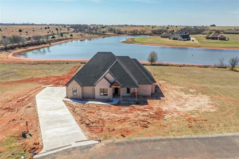 Photo of 2190 Hux Drive, Blanchard, OK 73010 (MLS # 1217887)