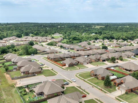 Photo of 20764 Frontier Place, Harrah, OK 73045 (MLS # 1238919)