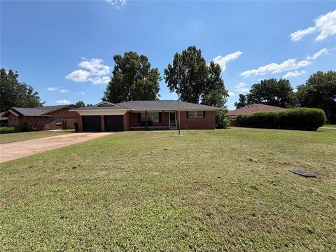Photo of 3628 N Independence Avenue, Oklahoma City, OK 73112 (MLS # 1238283)