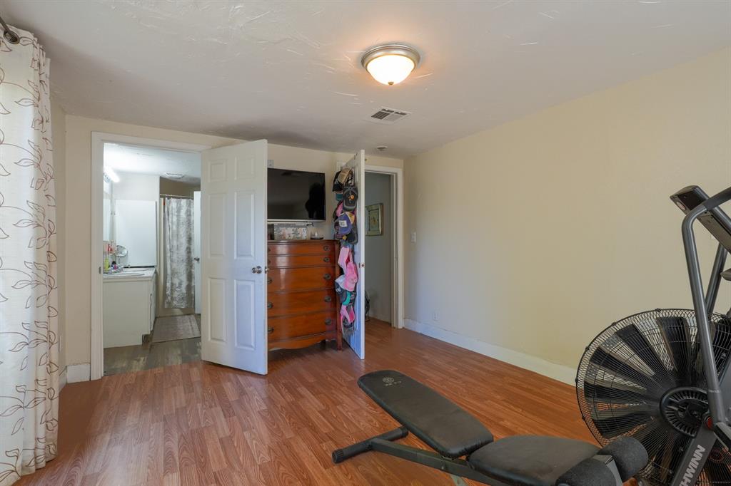 Shawnee, Oklahoma 74801, United States, 3 Bedrooms Bedrooms, ,2 BathroomsBathrooms,Residential,Active,237863