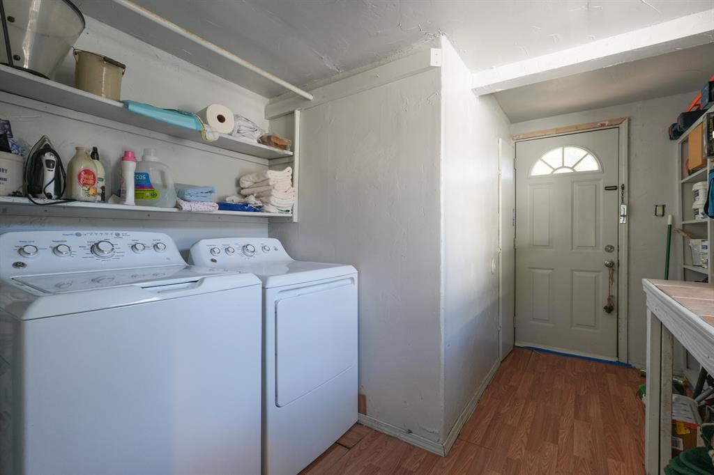 Shawnee, Oklahoma 74801, United States, 3 Bedrooms Bedrooms, ,2 BathroomsBathrooms,Residential,Active,237863