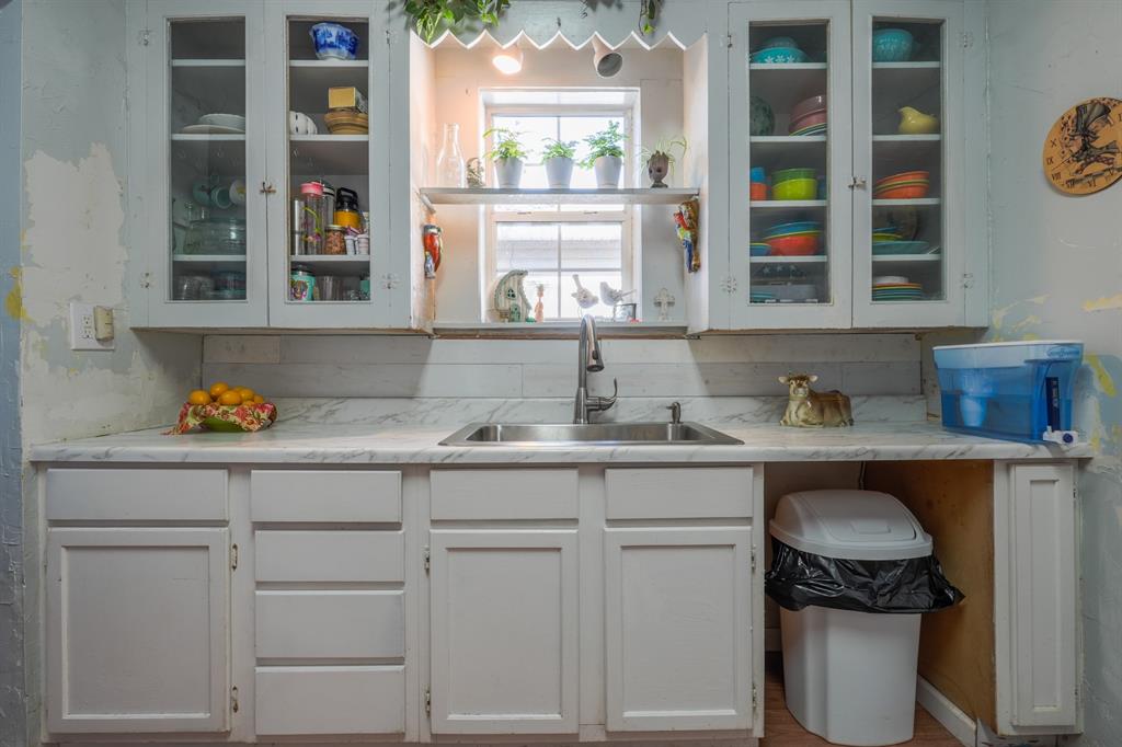 Shawnee, Oklahoma 74801, United States, 3 Bedrooms Bedrooms, ,2 BathroomsBathrooms,Residential,Active,237863