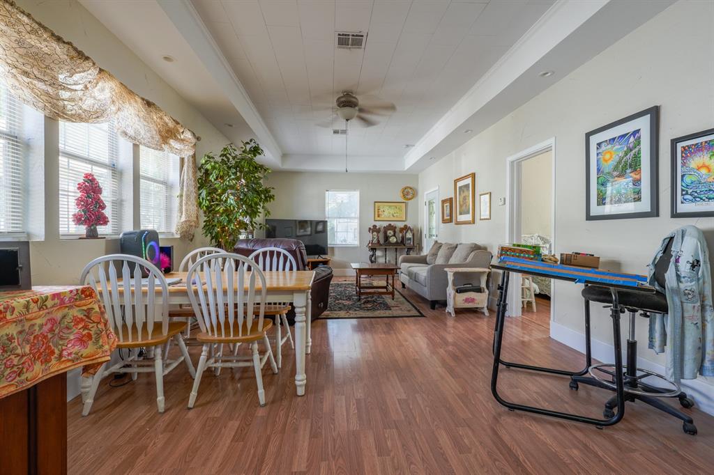 Shawnee, Oklahoma 74801, United States, 3 Bedrooms Bedrooms, ,2 BathroomsBathrooms,Residential,Active,237863