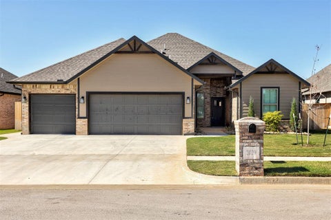 Photo of 2029 Aminas Way, Yukon, OK 73099 (MLS # 1253077)