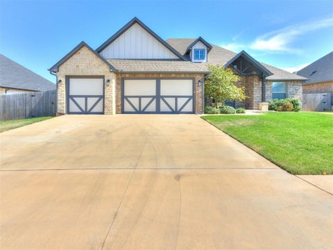 Photo of 1124 Colonial Avenue, Tuttle, OK 73089 (MLS # 1255074)