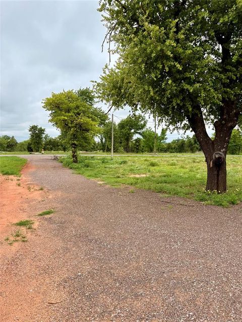 Photo of 26136 Lazy D Drive, Blanchard, OK 73010 (MLS # 1230463)