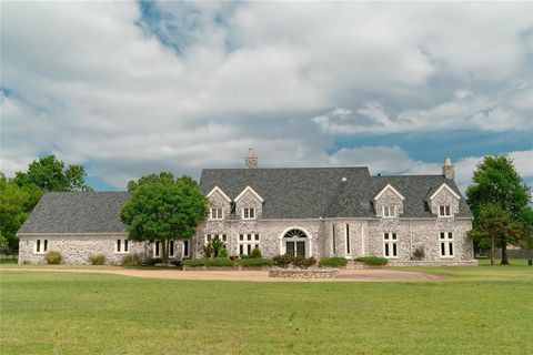 Photo of 4211 Ridgeline Circle, Norman, OK 73072 (MLS # 1229596)