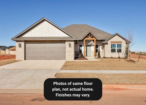 Photo of 4913 Misty Wood Lane, Mustang, OK 73064 (MLS # 1211467)