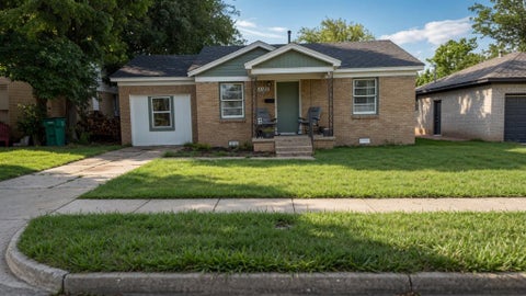 Photo of 3123 SW 40th Street, Oklahoma City, OK 73119 (MLS # 1236729)