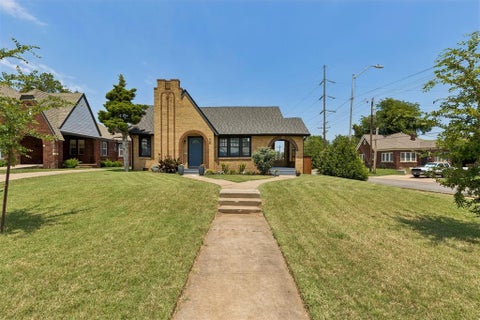 Photo of 949 NE 19th Street, Oklahoma City, OK 93105 (MLS # 1251697)