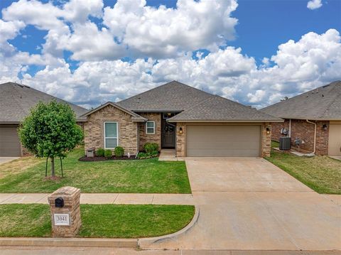 Photo of 3041 NW 184th Terrace, Edmond, OK 73012 (MLS # 1227840)