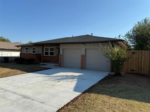 Photo of 1148 NW 85th Street, Oklahoma City, OK 73114 (MLS # 1237507)
