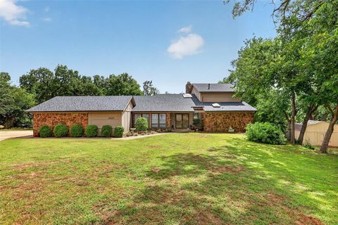 Photo of 2620 Lost Trail Road, Edmond, OK 73012 (MLS # 1235629)