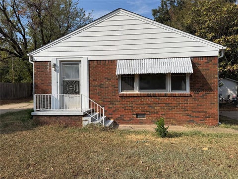 Photo of 511 Harmon Drive, Midwest City, OK 73110 (MLS # 1251657)