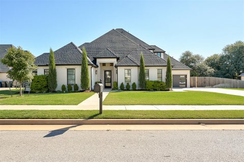 Photo of 1117 Gateway Bridge Road, Edmond, OK 73034 (MLS # 1252655)