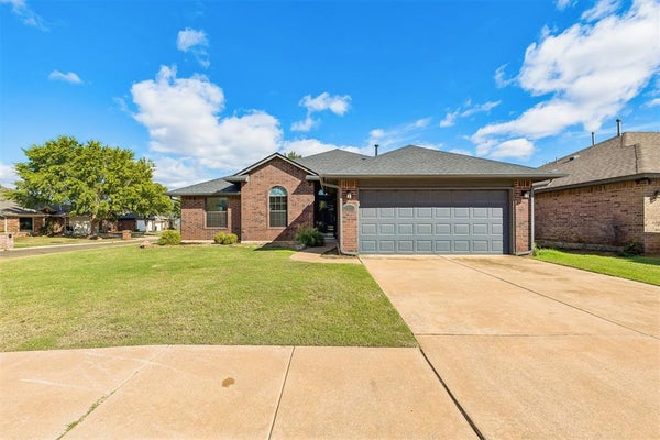 16412 OSCEOLA TRL, EDMOND, OK 73013 - Image b21f1f406bcfd83caa940c2ea0e68a5e/4105467018