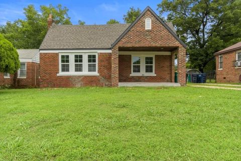Photo of 2045 NE 17th Street, Oklahoma City, OK 73111 (MLS # 1228557)