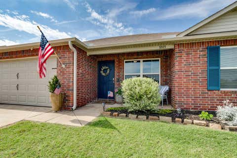 Photo of 1805 Schooner Road, El Reno, OK 73036 (MLS # 1233075)