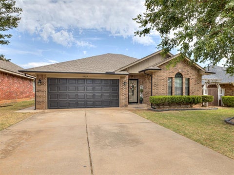 Photo of 3405 Shona Way, Norman, OK 73069 (MLS # 1246284)
