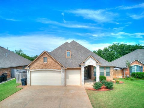 Photo of 713 Kelsi Drive, Moore, OK 73160 (MLS # 1236808)