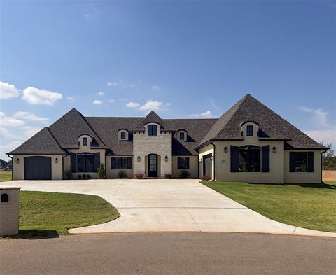 Photo of 905 Lucas Circle, Newcastle, OK 73065 (MLS # 1194368)