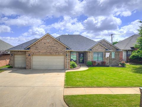 Photo of 10124 Ashford Drive, Yukon, OK 73099 (MLS # 1225922)
