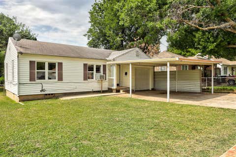 Photo of 528 SW 48th Street, Oklahoma City, OK 73109 (MLS # 1238545)