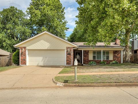 Photo of 1513 E Main Street, Moore, OK 73160 (MLS # 1228269)