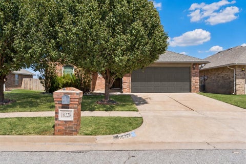 Photo of 18220 Scarborough Drive, Edmond, OK 73012 (MLS # 1248091)