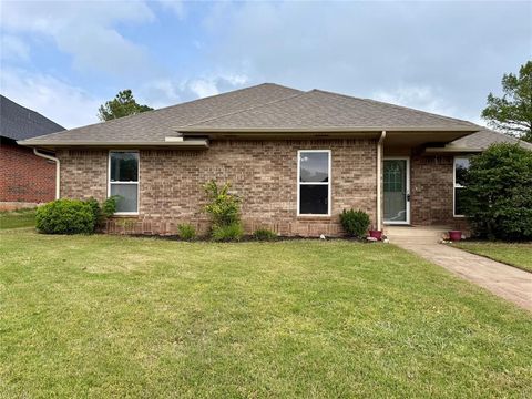 Photo of 13300 Red Canyon Road, Edmond, OK 73013 (MLS # 1226098)