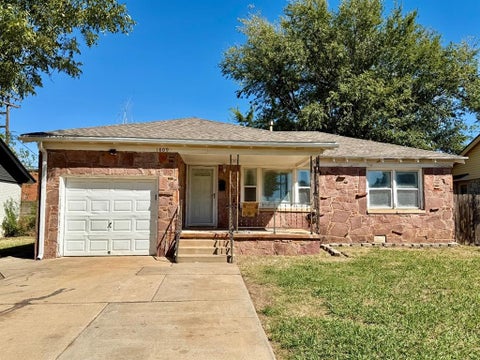 Photo of 1809 Oxford Way, Oklahoma City, OK 73120 (MLS # 1245550)