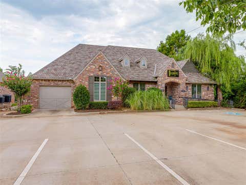 Photo of 2232 Bridgeview Boulevard, Edmond, OK 73003 (MLS # 1243958)