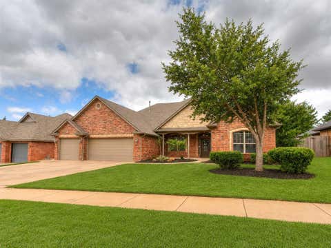 Photo of 245 E Mobile Terrace, Mustang, OK 73064 (MLS # 1233082)
