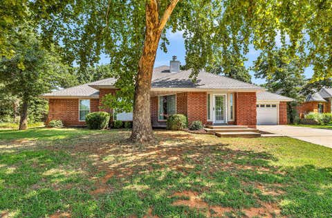 Photo of 1310 Choctaw Trail, Blanchard, OK 73010 (MLS # 1240765)