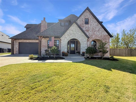 Photo of 8432 NW 132nd Street, Oklahoma City, OK 73142 (MLS # 1252941)