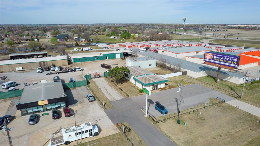 3501 S I-35 Service Road 3501-3601