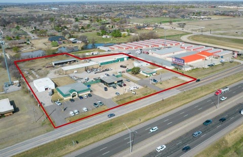 Photo of 3501 S I-35 Service Road #3501-3601, Moore, OK 73160 (MLS # 1219525)