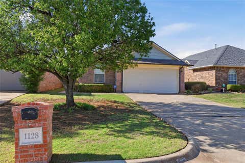 Photo of 1128 NW 138th Street, Edmond, OK 73013 (MLS # 1221143)