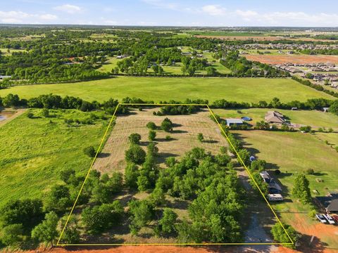 Photo of 1787 NW 8th Street, Newcastle, OK 73065 (MLS # 1229267)