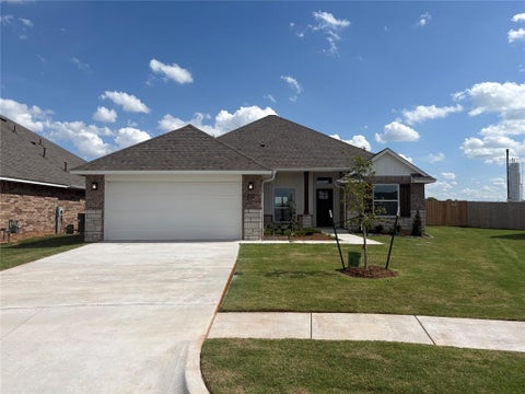 Photo of 14004 Tybee Island Drive, Yukon, OK 73099 (MLS # 1232823)