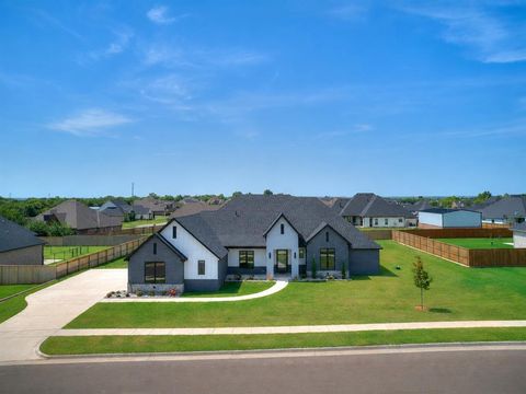 Photo of 4704 SE 37th Street, Moore, OK 73160 (MLS # 1237149)