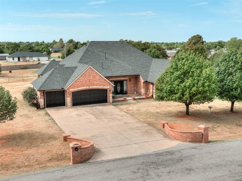 Photo of 2365 Elm Tree Lane, Blanchard, OK 73010 (MLS # 1245863)