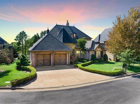 Photo of 15613 Via Sierra, Edmond, OK 73013 (MLS # 1250917)