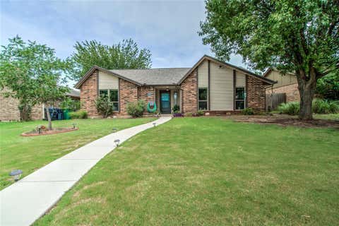 Photo of 517 NW 140th Street, Edmond, OK 73013 (MLS # 1238239)