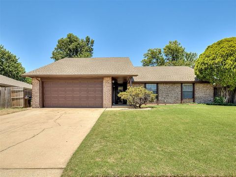 Photo of 1537 Kingsgate Road, Oklahoma City, OK 73159 (MLS # 1229100)