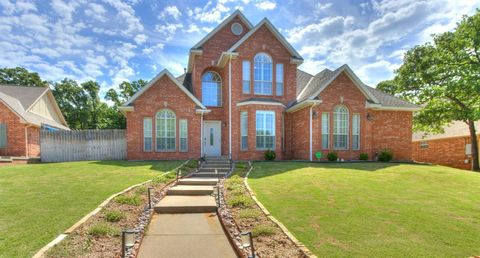 Photo of 300 Hamptonridge Road, Edmond, OK 73034 (MLS # 1227953)