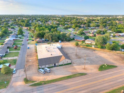 Photo of 809 SW 4th Street, Moore, OK 73160 (MLS # 1241409)