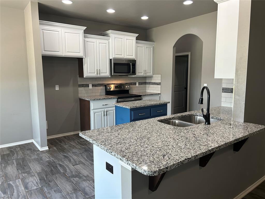 445 E Timberland Lane - Photo 3