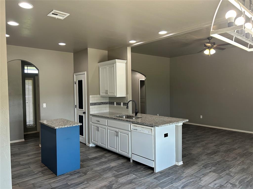 445 E Timberland Lane - Photo 4